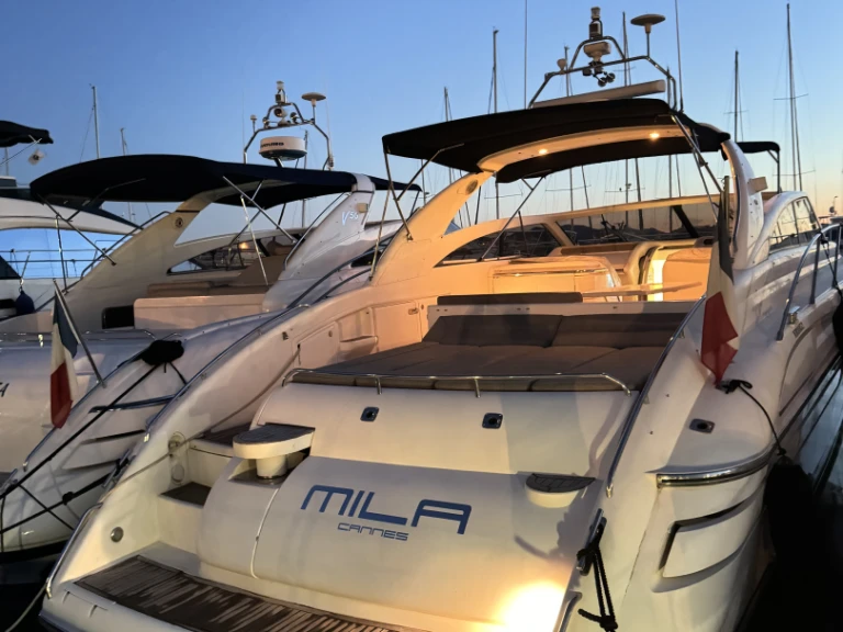 Princess Princess V52 te huur van particulier of professional in Cannes