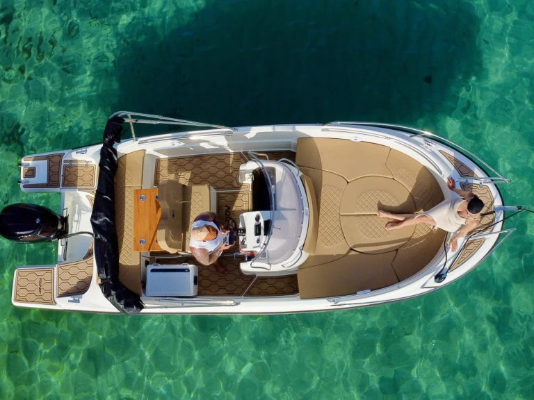 Huur een AQUA S7 in Sant Antoni de Portmany