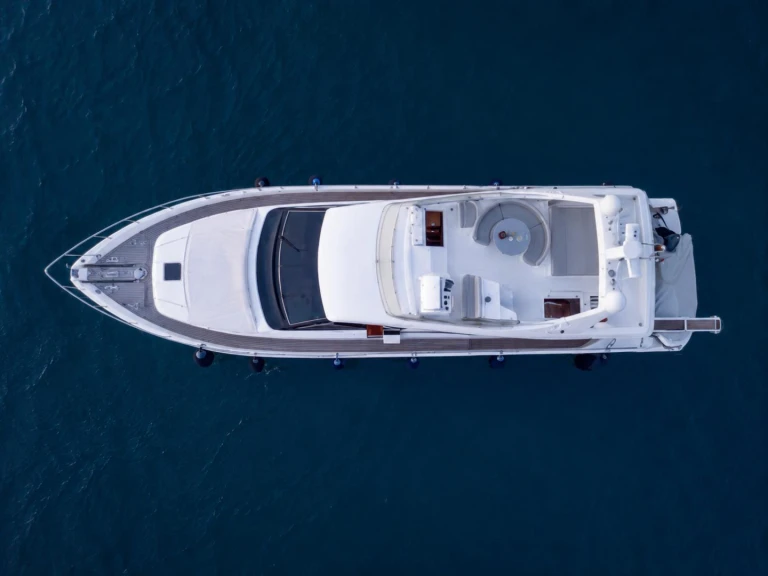 Bootverhuur Ferretti Ferretti 680 in Castellammare di Stabia via SamBoat