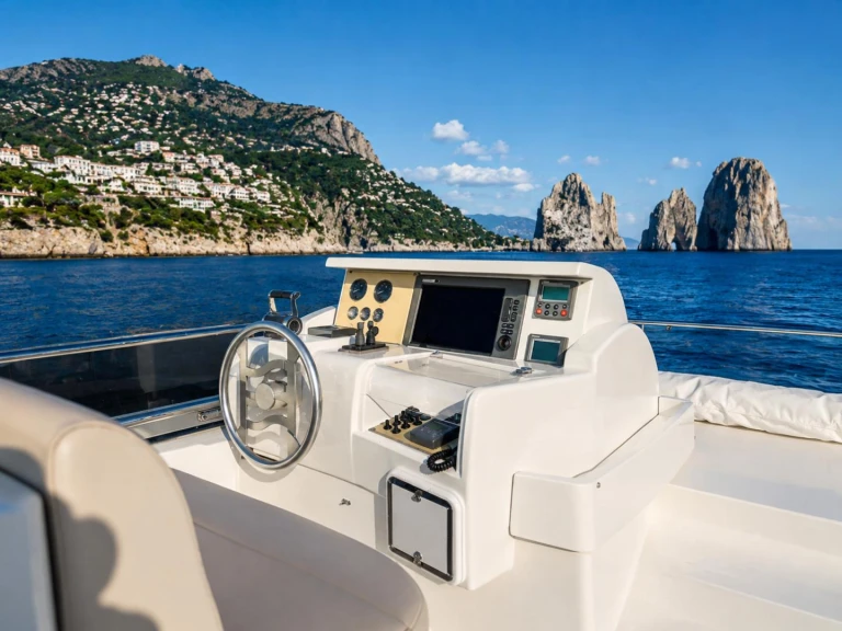 Huur Jacht met of zonder schipper Ferretti in Castellammare di Stabia