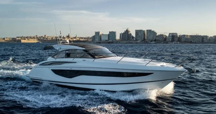 Bootverhuur Port de Sitges Aiguadolç goedkoop Princess V40