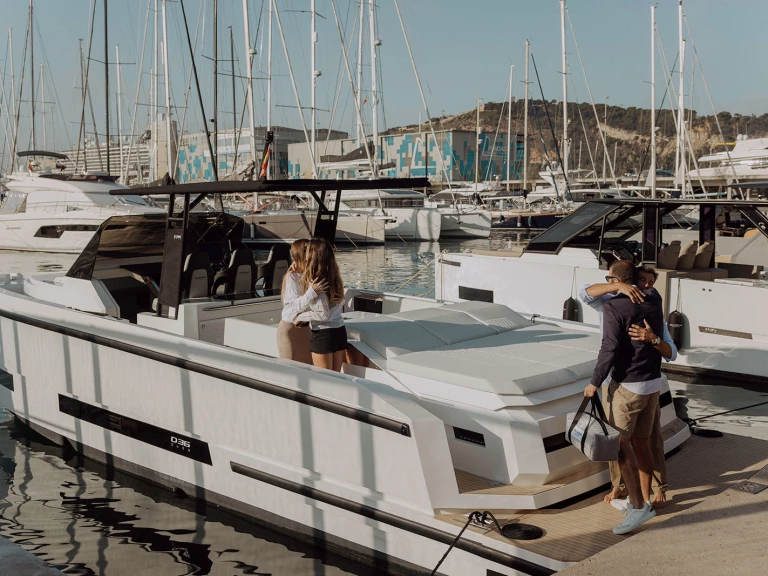 Verhuur Motorboot DEANTONIO YACHTS met vaarbewijs