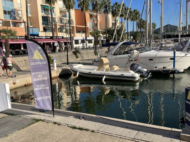 Huur een Capelli Tempest 700 in Argelès-sur-Mer