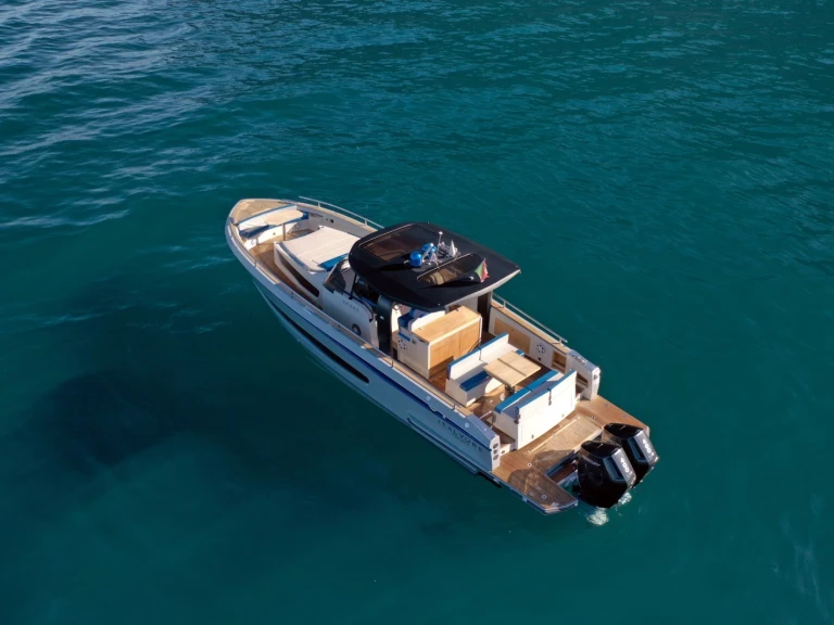 Bootverhuur Sorrento goedkoop Italyure 38 Sport