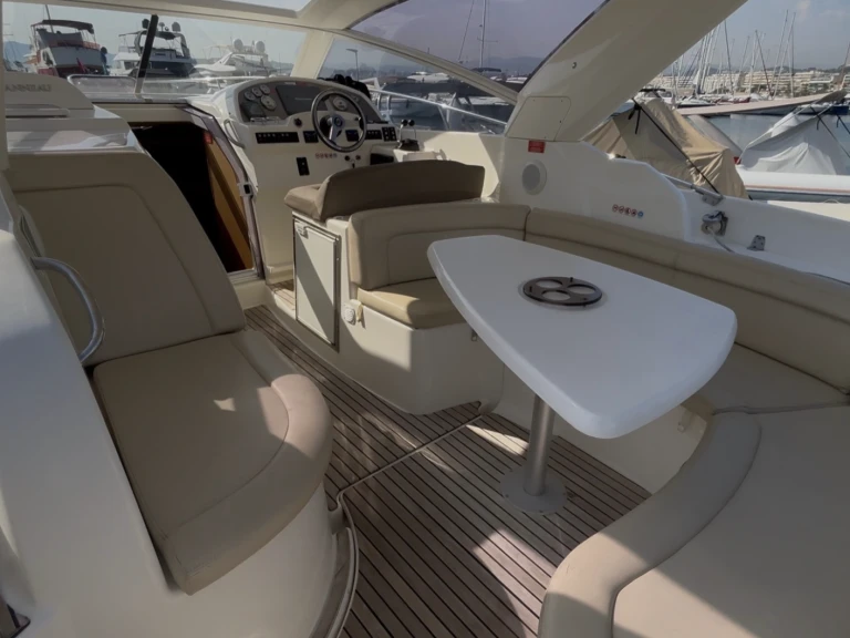 Jacht te huur in Cannes voor de beste prijs