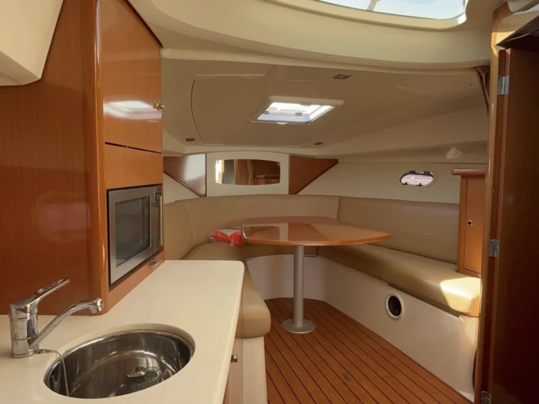 Jeanneau Prestige 30 S te huur van particulier of professional in Cannes