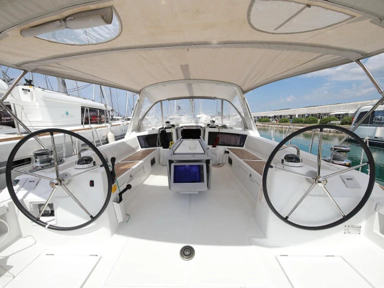 Verhuur Zeilboot in Puerto Banús - Bénéteau Oceanis 48