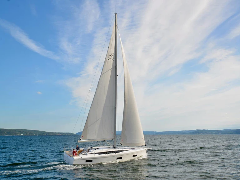 Bavaria Bavaria C42 te huur van particulier of professional in Gouviá