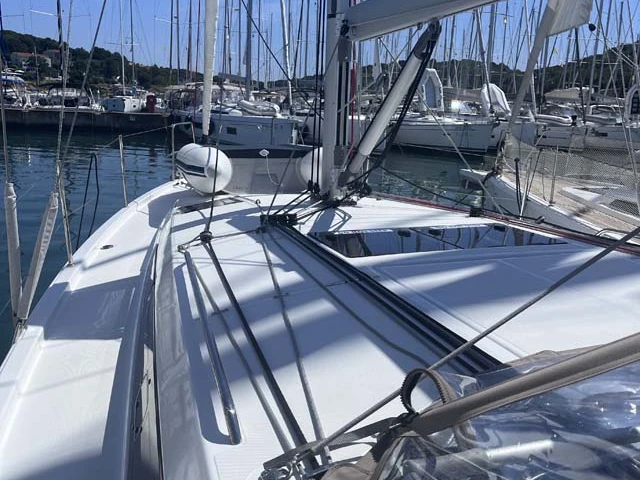 Jachthuur in Trogir - Jeanneau Sun Odyssey 410 via SamBoat