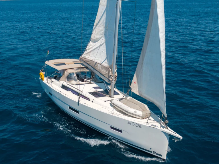 Huur Zeilboot met of zonder schipper Dufour in Castellammare di Stabia