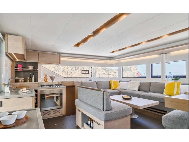 Huur Catamaran met of zonder schipper Lagoon in Le Marin
