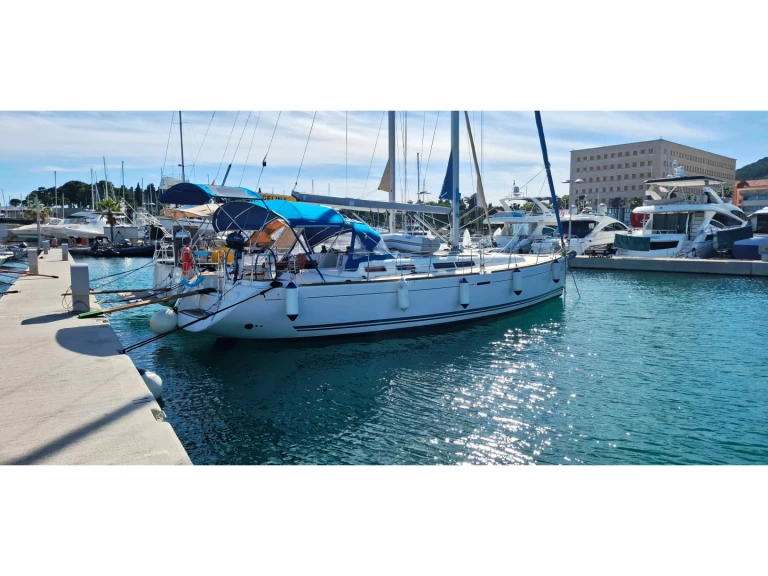 Jachthuur in Split - Dufour Dufour 455 Grand Large via SamBoat