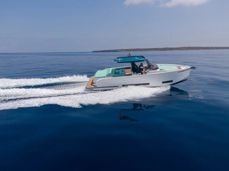 Motorboot te huur in Ibiza Town voor de beste prijs