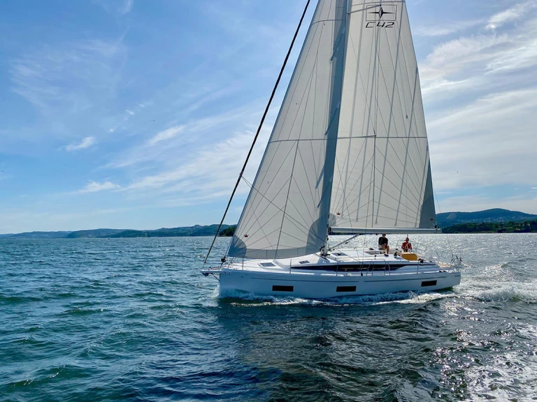 Verhuur Zeilboot Bavaria met vaarbewijs
