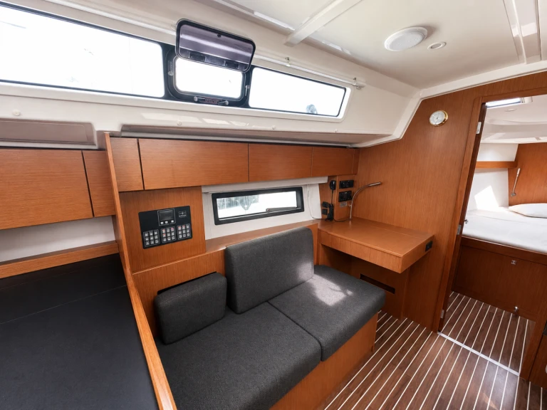 Bavaria Bavaria C42 te huur van particulier of professional in Álimos