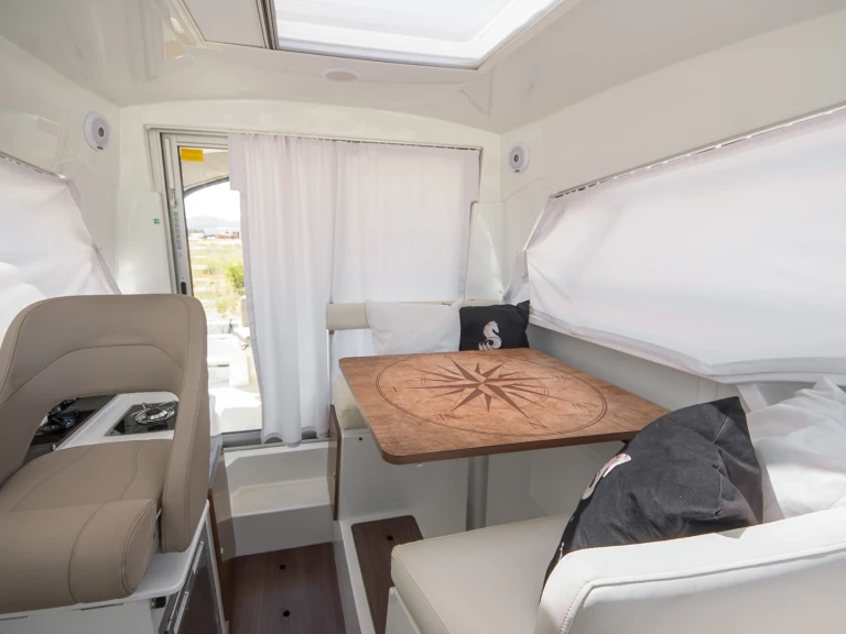 Jachthuur in Tribunj - Bénéteau Antares 8 OB via SamBoat