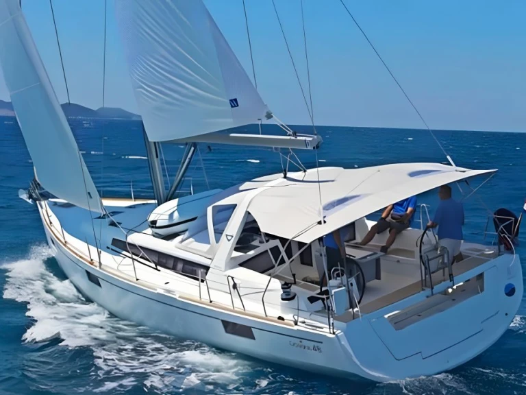 Huur een Bénéteau Oceanis 48 in Puerto Banús