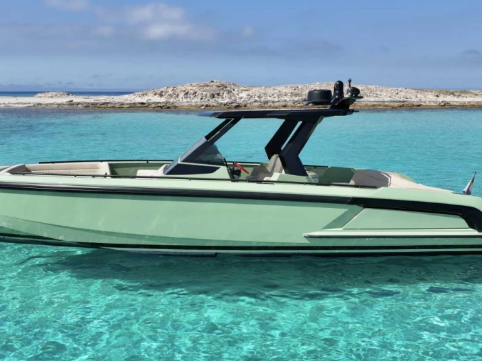 Verhuur Motorboot Vanquish met vaarbewijs