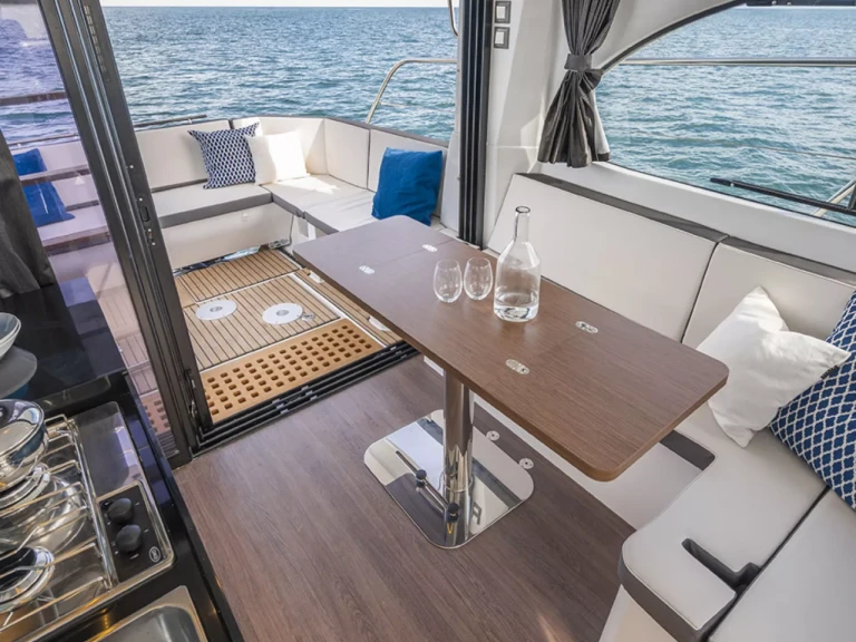 Huur Motorboot met of zonder schipper Bénéteau in Mahé