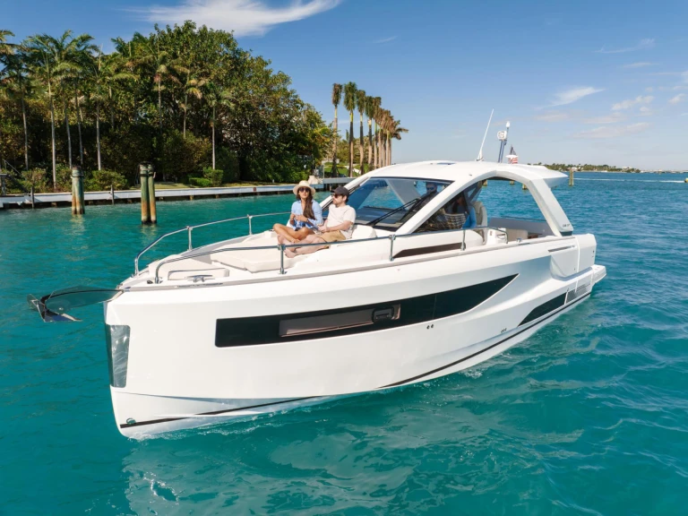 Jeanneau DB/37 te huur van particulier of professional in Juan-les-Pins