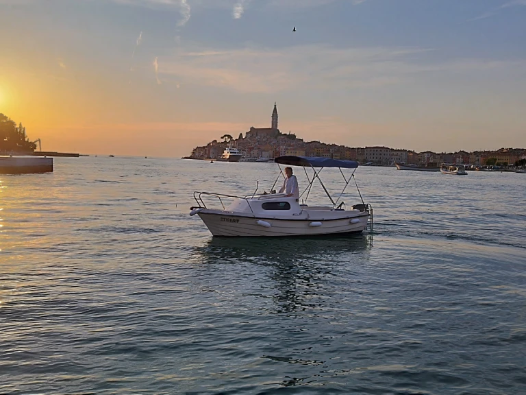 Motorboot te huur in Rovinj voor de beste prijs