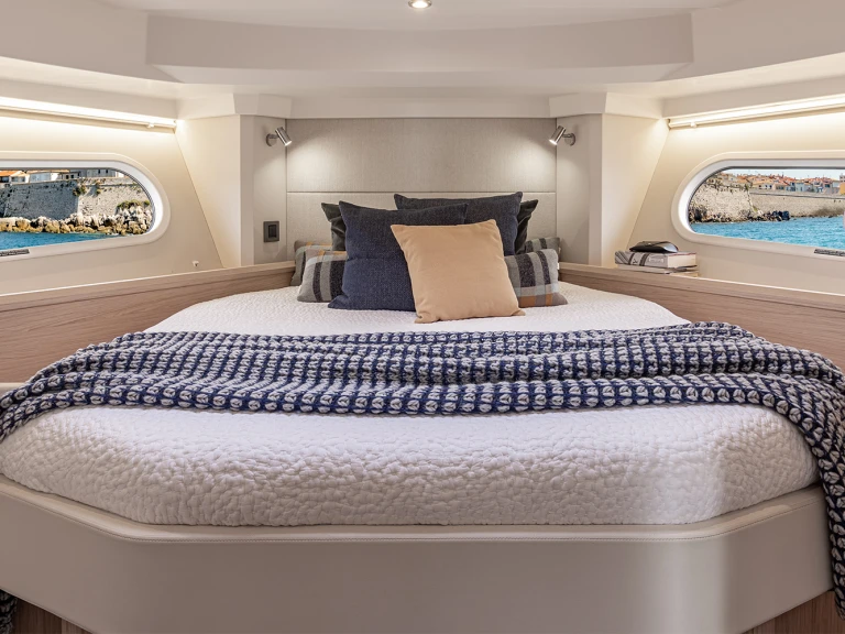 Jachthuur in Juan-les-Pins - Bénéteau Swift Trawler 41 Fly via SamBoat