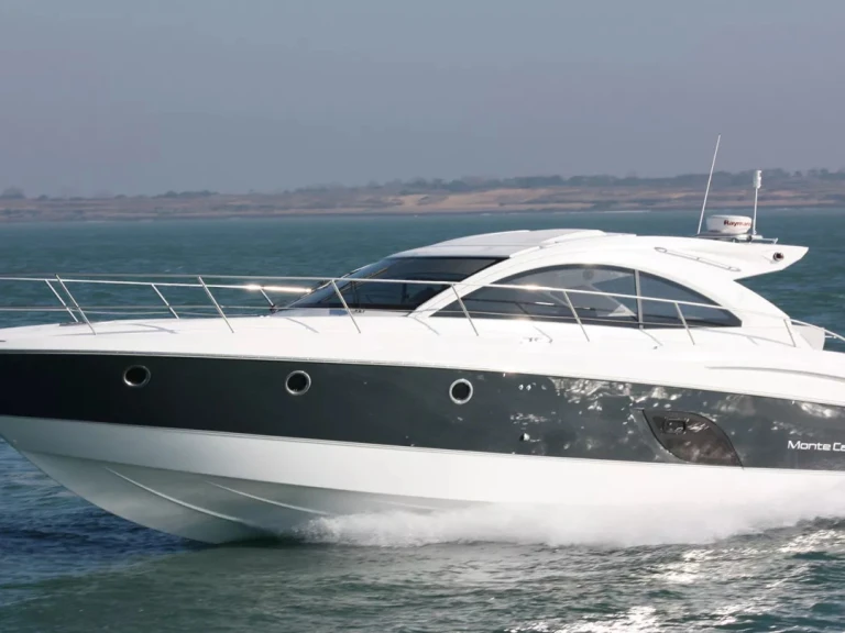 Bénéteau Monte Carlo 42 te huur van particulier of professional in Juan-les-Pins