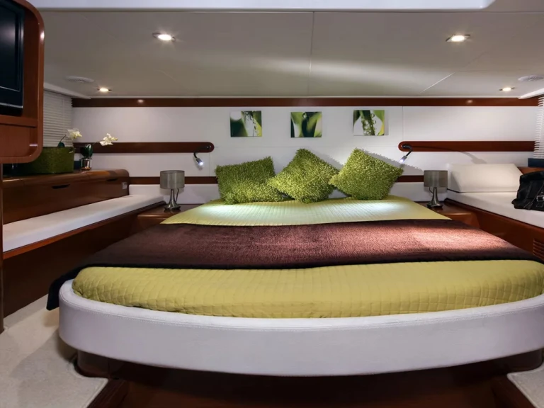 Huur Jacht met of zonder schipper Bénéteau in Juan-les-Pins