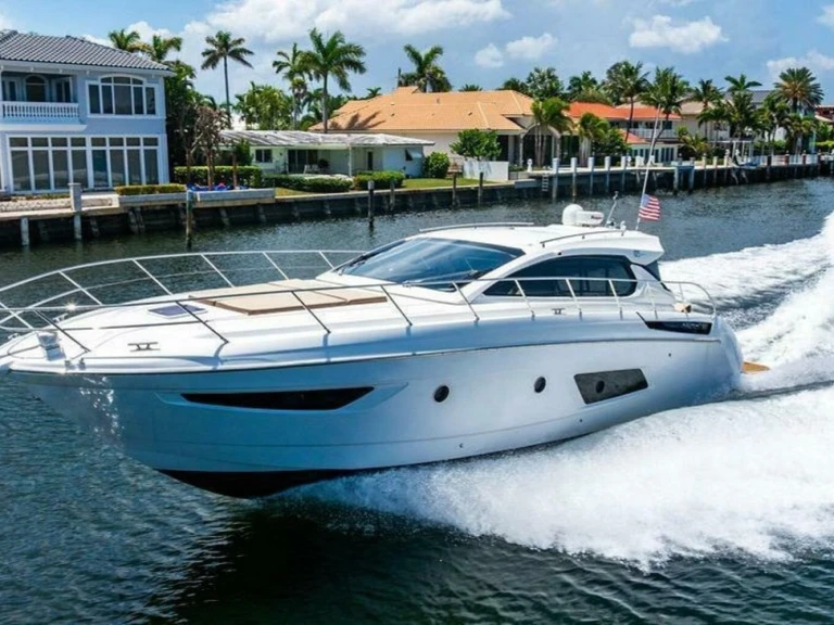 Verhuur Jacht in Juan-les-Pins - Azimut Atlantis 50