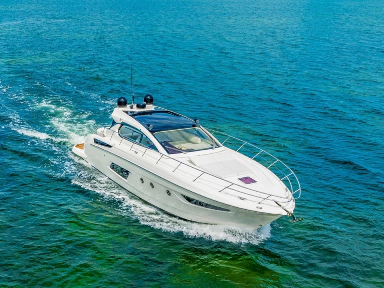 Bootverhuur Azimut Atlantis 50 in Juan-les-Pins via SamBoat