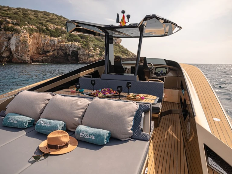 Say Carbon Yachts 42 te huur van particulier of professional in Ibiza Town