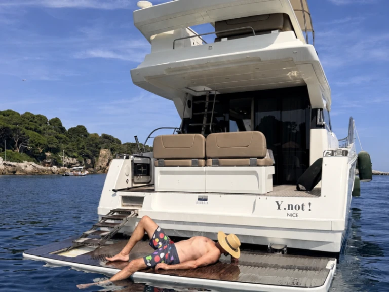 Jacht te huur in Antibes voor de beste prijs
