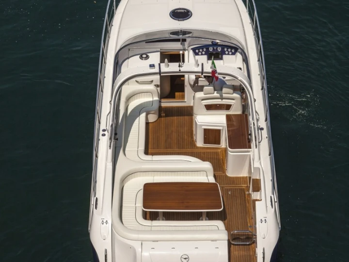 Airon 388 te huur van particulier of professional in Théoule-sur-Mer