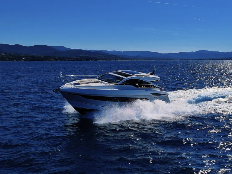 Verhuur Jacht in Cogolin - Fairline Targa 45 Gran Turismo