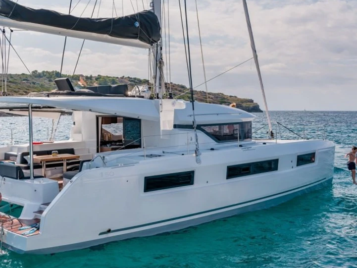 Catamaran te huur in Ibiza Town voor de beste prijs