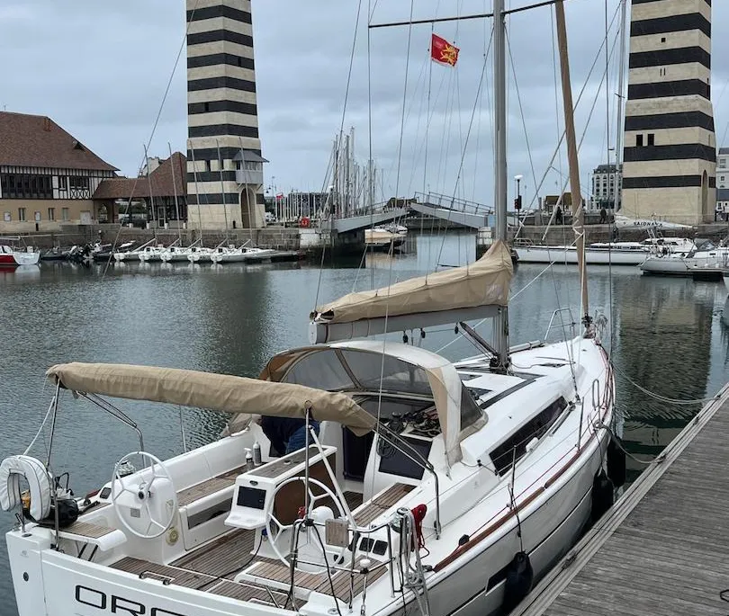 Bootverhuur Fountaine Pajot Dufour 410 in Larmor-Plage via SamBoat
