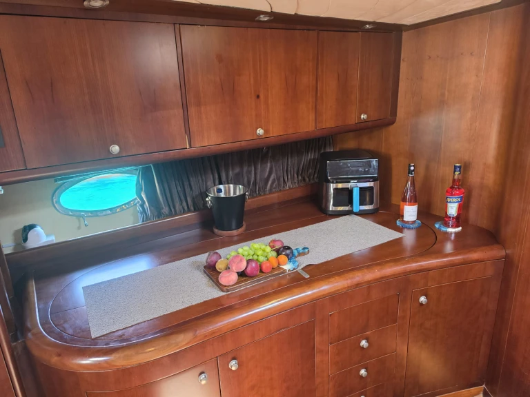 Jachthuur in Saint Paul's Bay - Sea Ray Sea Ray 440 Express Bridge via SamBoat