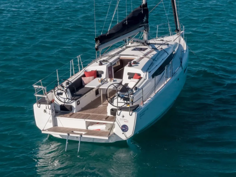 Bootverhuur Hyères goedkoop Sun Odyssey 380