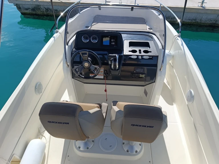 Quicksilver Activ 605 Open te huur van particulier of professional in SCT Marina Trogir