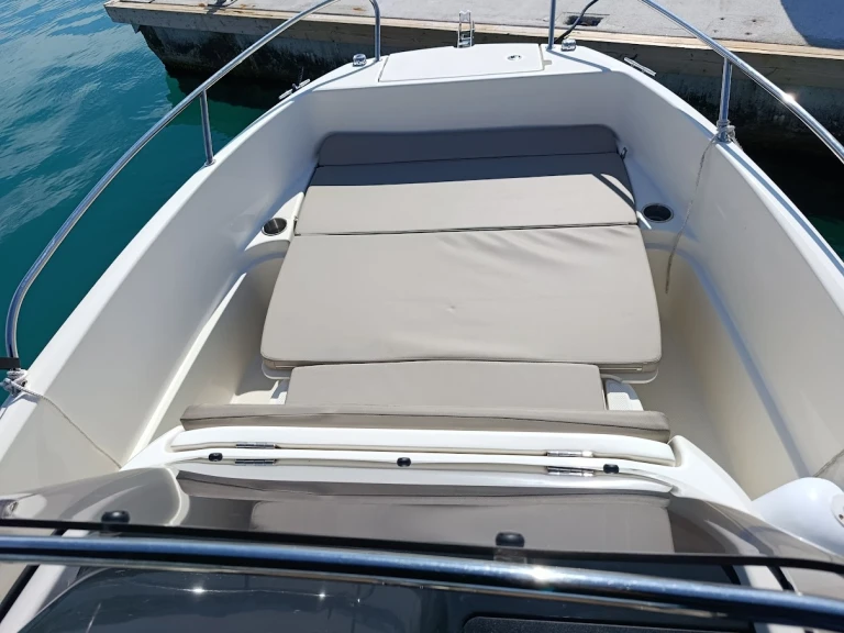 Verhuur Motorboot in SCT Marina Trogir - Quicksilver Activ 605 Open