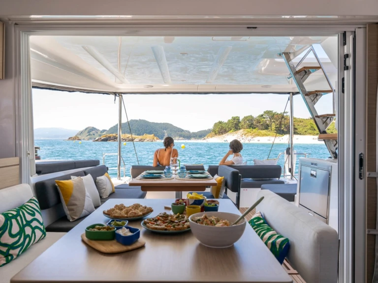 Lagoon Lagoon 43 te huur van particulier of professional in Eden Island