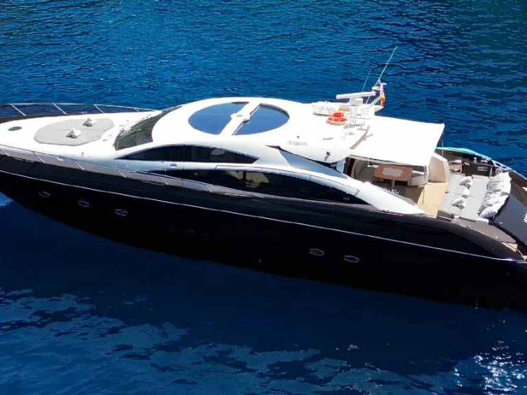 Huur een Sunseeker Predator 82 in Ibiza Town