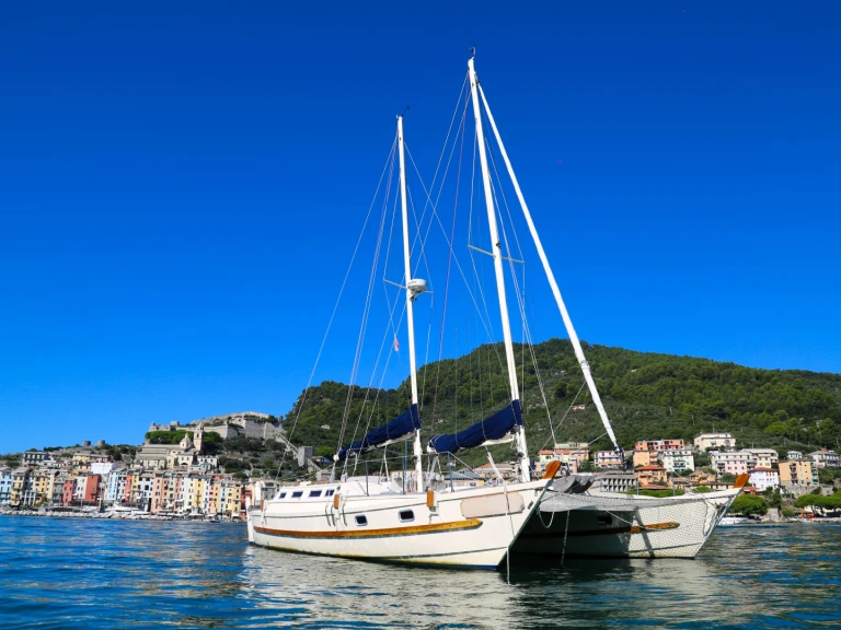 Bootverhuur La Spezia goedkoop Tiki 38