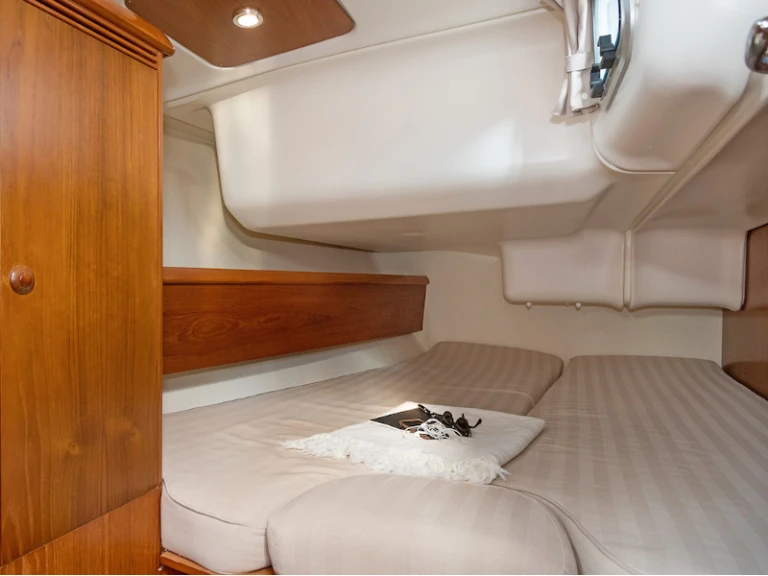 Verhuur Zeilboot in Monastiri Bay - Jeanneau Sun Odyssey 43