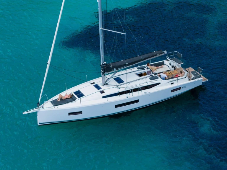 Huur een Jeanneau Sun Odyssey 455 in Road Town
