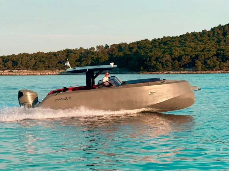 Verhuur Motorboot Phantom yachts met vaarbewijs