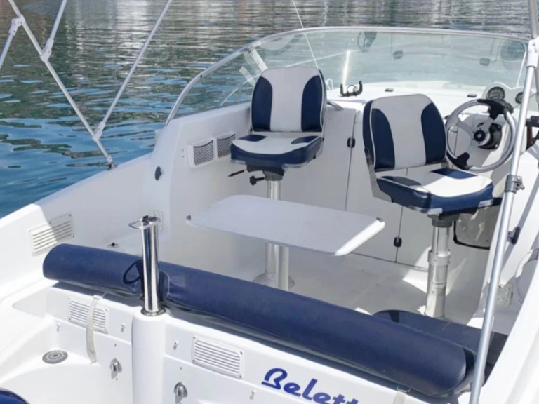 Motorboot te huur in Mandelieu-la-Napoule voor de beste prijs