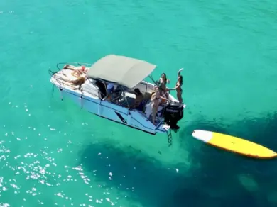 Verhuur Motorboot Bénéteau met vaarbewijs