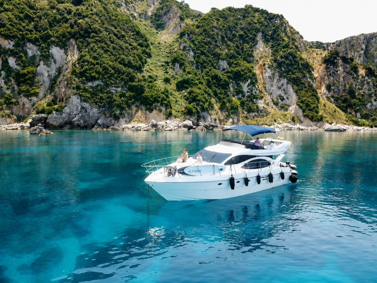 Motorboot te huur in Alimos Marina voor de beste prijs