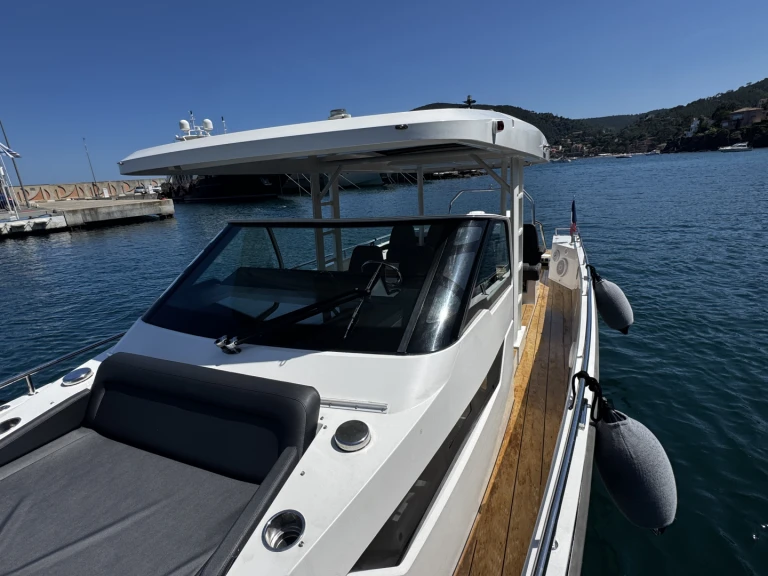 Bootverhuur Axopar Axopar 37 Sun-Top in Mandelieu-la-Napoule via SamBoat